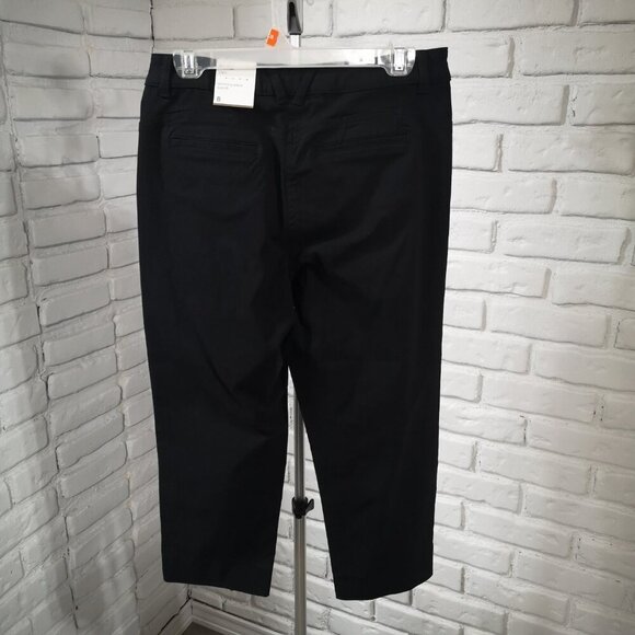 NWT Cleo Ladies Size 8 Slimming Panel Butt Lift Black Slim Capri Pants - Picture 2 of 13